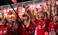 开云体育官方网站-比赛现场火爆开场，气氛热烈激动