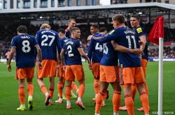 开云下载-塞内加尔逆转切尔西，皮克统治全场